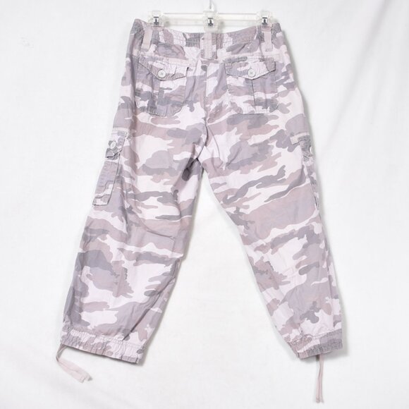 Natural Reflections Women's Camo Capri Pants Size 4 - Picture 4 of 6